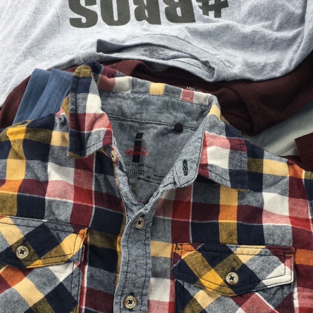 Button up - Picture 2 of 3